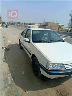 Peugeot 405